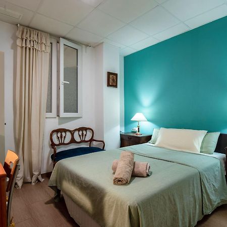 Mirador 1 Del Mercado Central - Habitacion Con Bano Privado En El Centro De La Ciudad Vella Valenza Esterno foto
