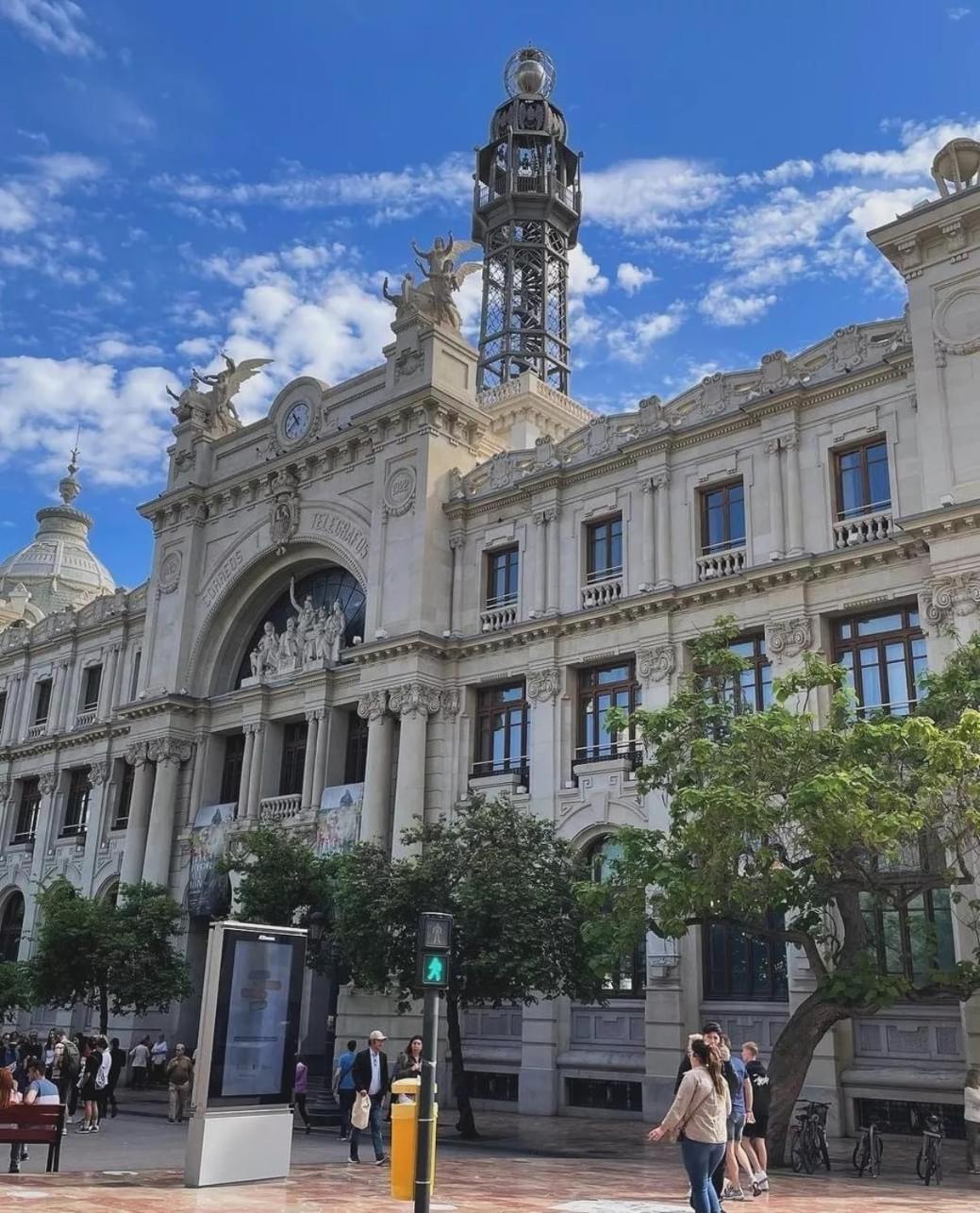 Mirador 1 Del Mercado Central - Habitacion Con Bano Privado En El Centro De La Ciudad Vella Valenza Esterno foto