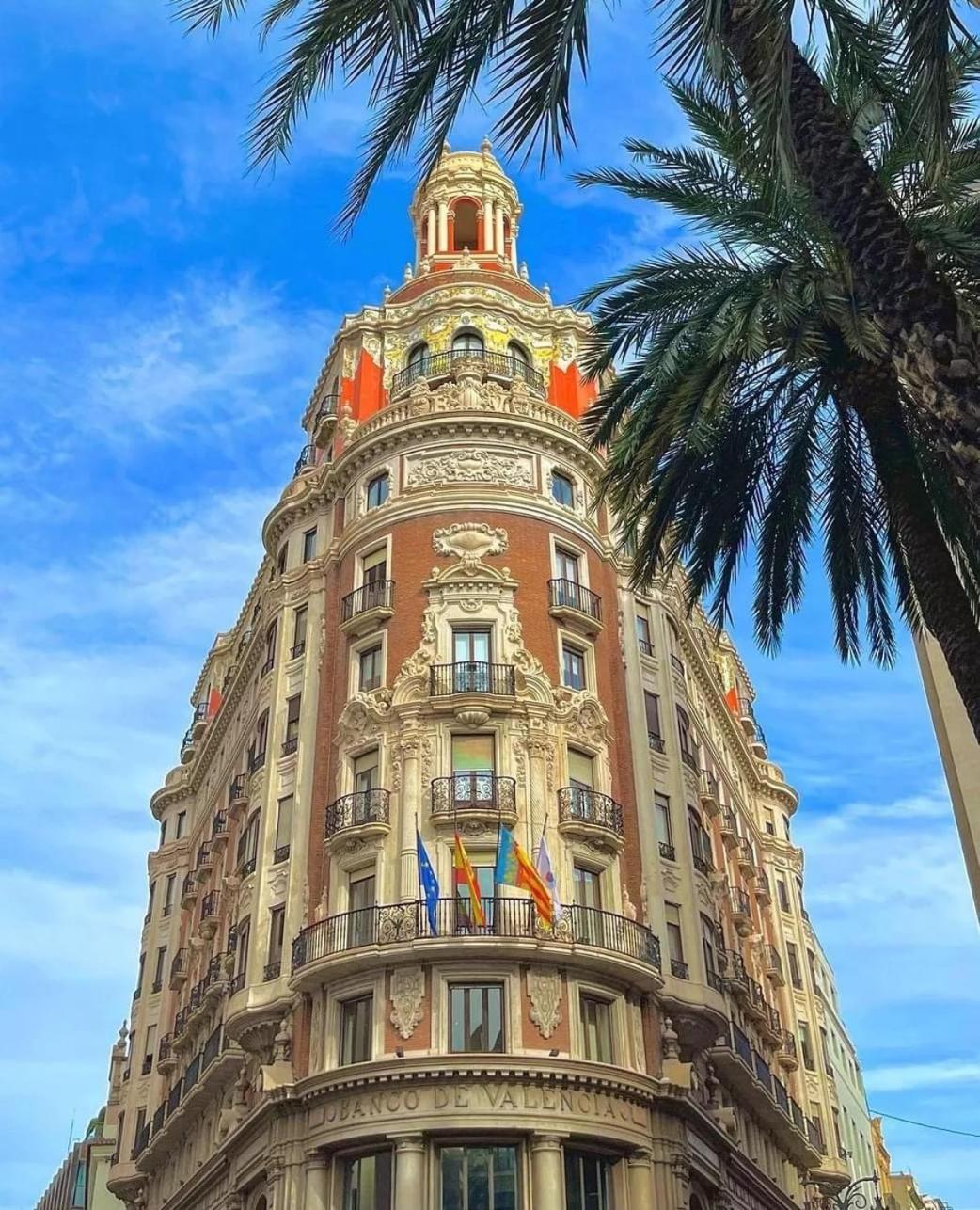 Mirador 1 Del Mercado Central - Habitacion Con Bano Privado En El Centro De La Ciudad Vella Valenza Esterno foto