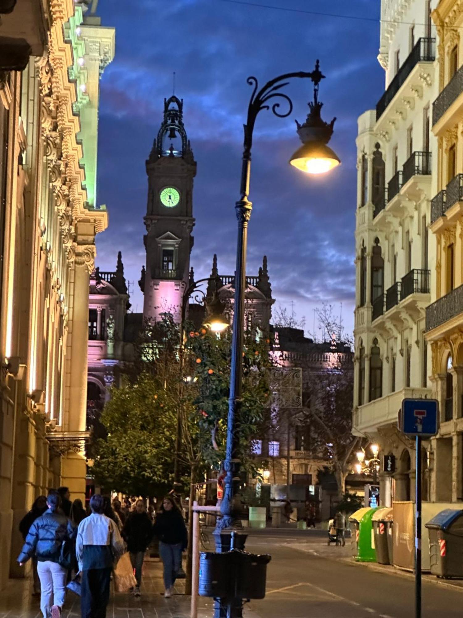 Mirador 1 Del Mercado Central - Habitacion Con Bano Privado En El Centro De La Ciudad Vella Valenza Esterno foto